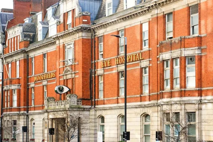 Moorfields открывает первую в мире специализированную клинику гипотонии