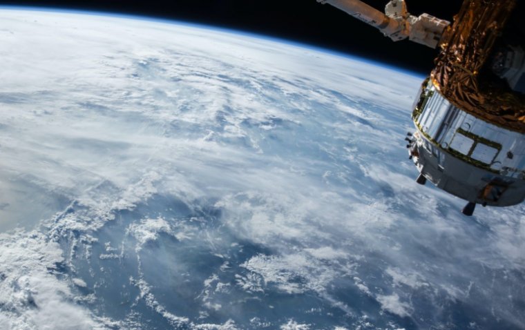 Oculogenex инициирует испытание генной терапии возрастной макулярной дегенерации на борту МКС