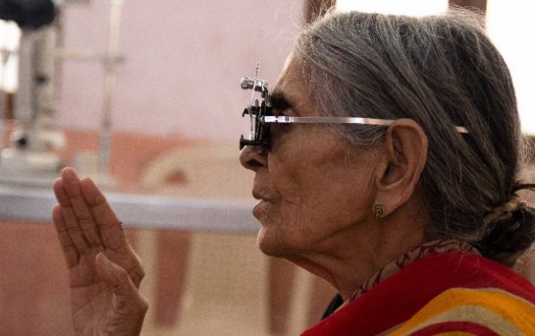 Связь жилищного неравенства с повышенным риском нарушений зрения и слепоты