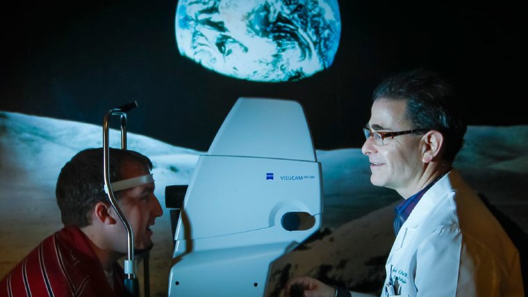 Пять ключевых вех в истории офтальмологии: от древних рецептов до генной терапии