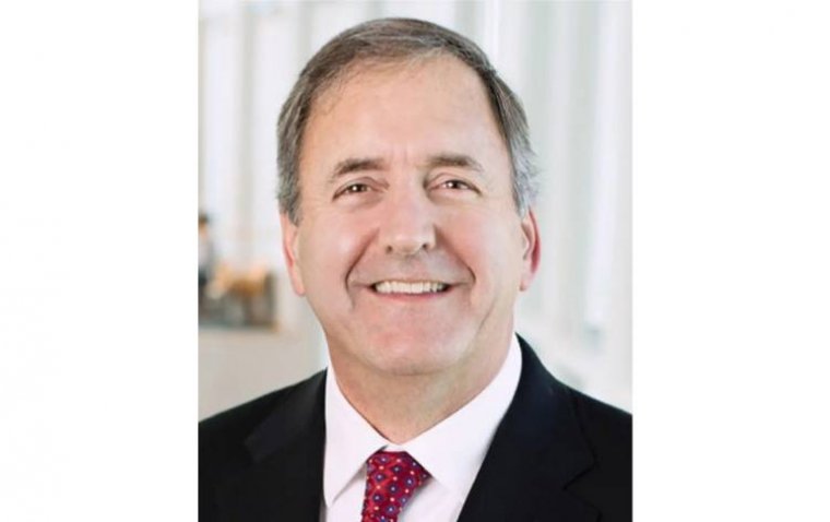 Вэнс Томпсон, доктор медицины, возглавил ASCRS в качестве нового президента